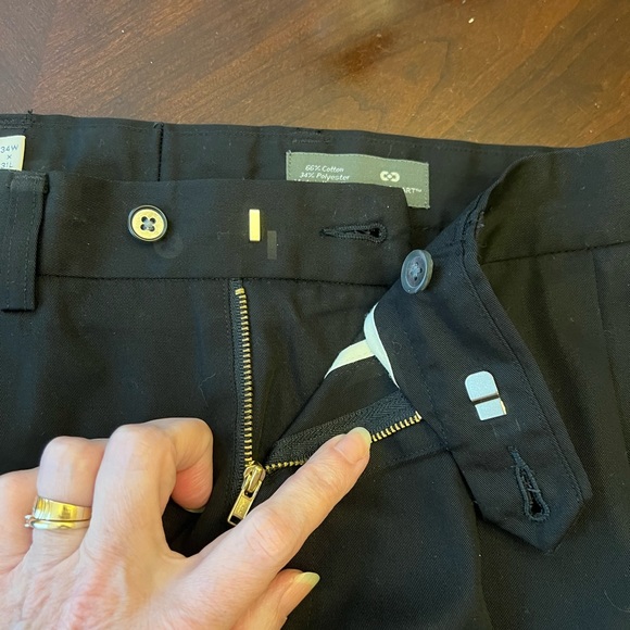 John W. Nordstrom Tech-Smart Men’s Black Front Pleated Cuffed Leg Pants - Picture 7 of 7